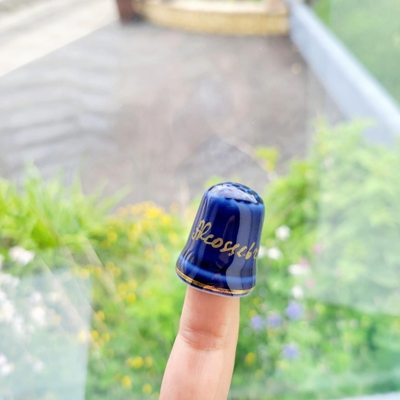 Vintage Alcossebre Navy Blue & Gold Map Thimble - Picture 7 of 8